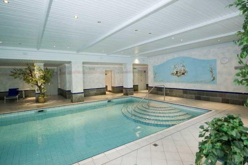 Hotel Alpenhof 4*